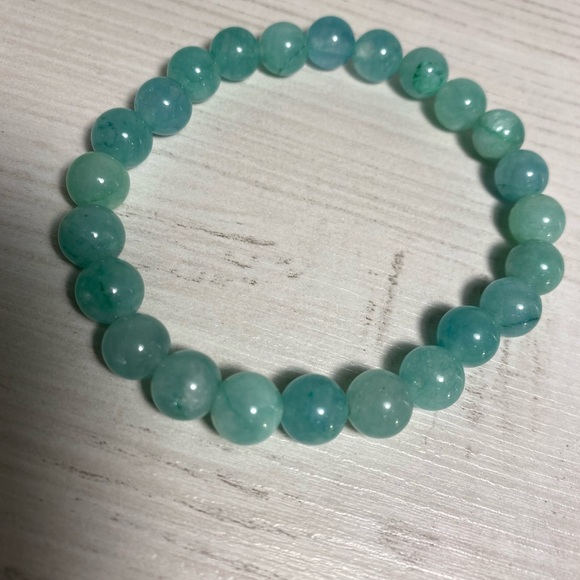 8mm Amazonite Elegant blue Beaded Bracelet
7 inches - Picture 3 of 3